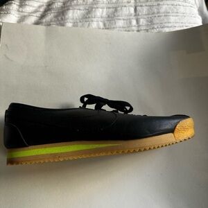 Nike Black Lace-Up Women’s Sneakers with Yellow and Green Accents - Never Worn